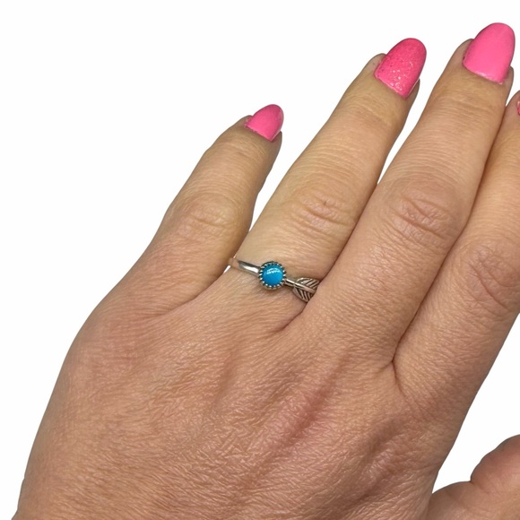 Sleeping Beauty Turquoise Ring Size 7 Solid 925 Sterling Silver Dainty - Picture 3 of 6